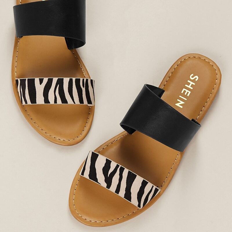 

Double Band Tiger Stripe Flat Slide Sandals, Multicolor
