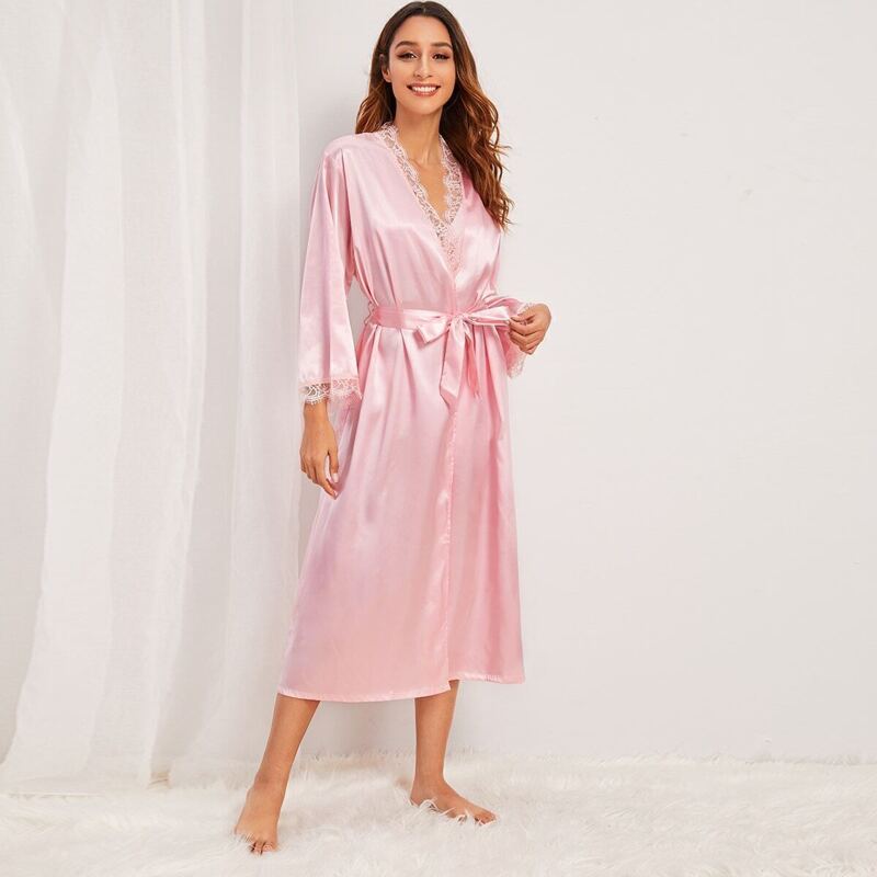 

Eyelash Lace Satin Belted Robe, Pink