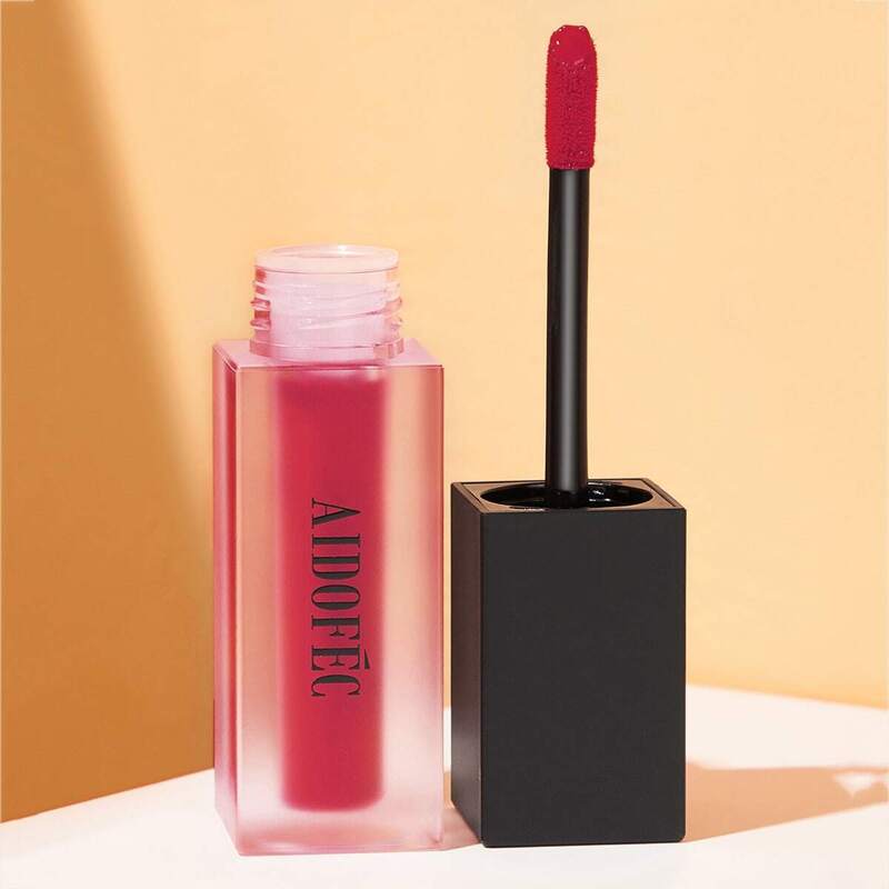 

Matte Lip Gloss 02 Glamour Red