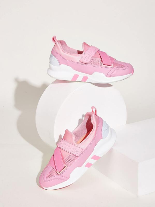 nike free velcro strap