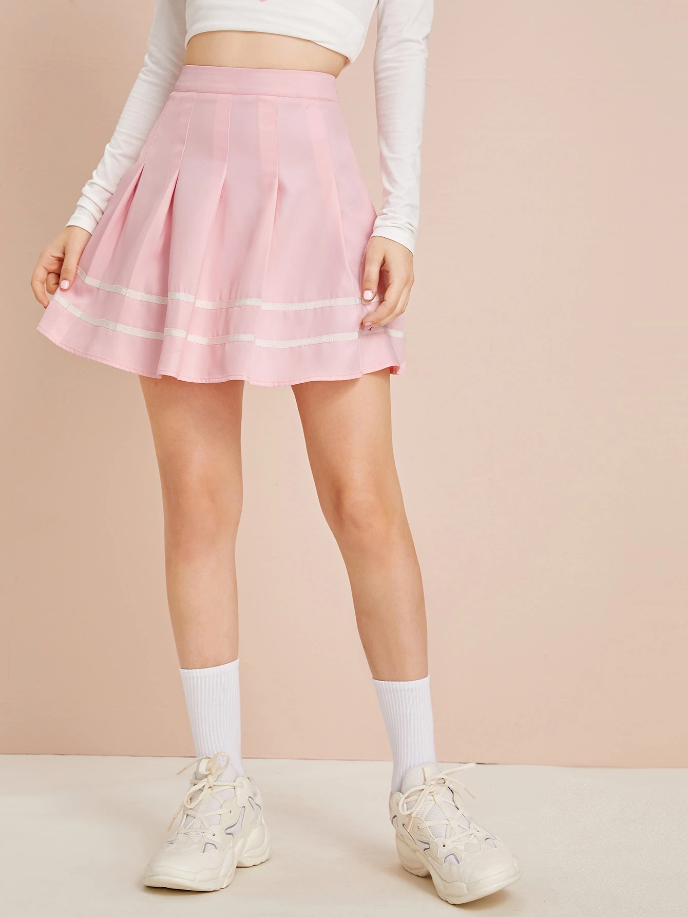 Our Striped Pleated Mini Skirt is such a vibe - ROMWE