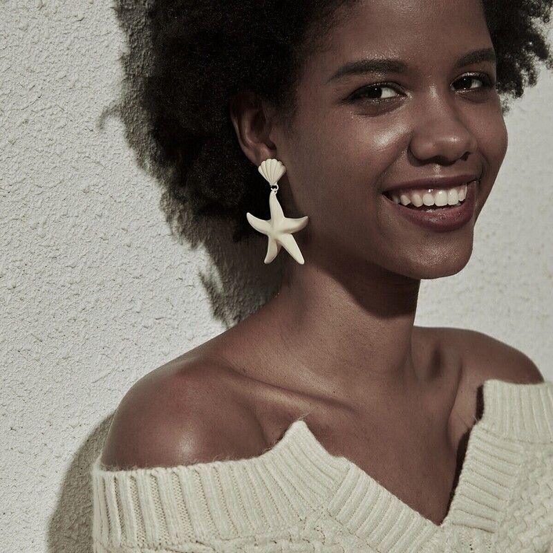 

Shell Decor Starfish Drop Earrings 1pair, White