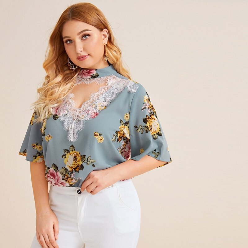 

Plus Keyhole Neck Contrast Lace Floral Print Top, Pastel dusty blue