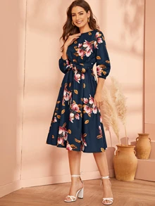 SHEIN Clasi Robe ceinturée à imprimé floral