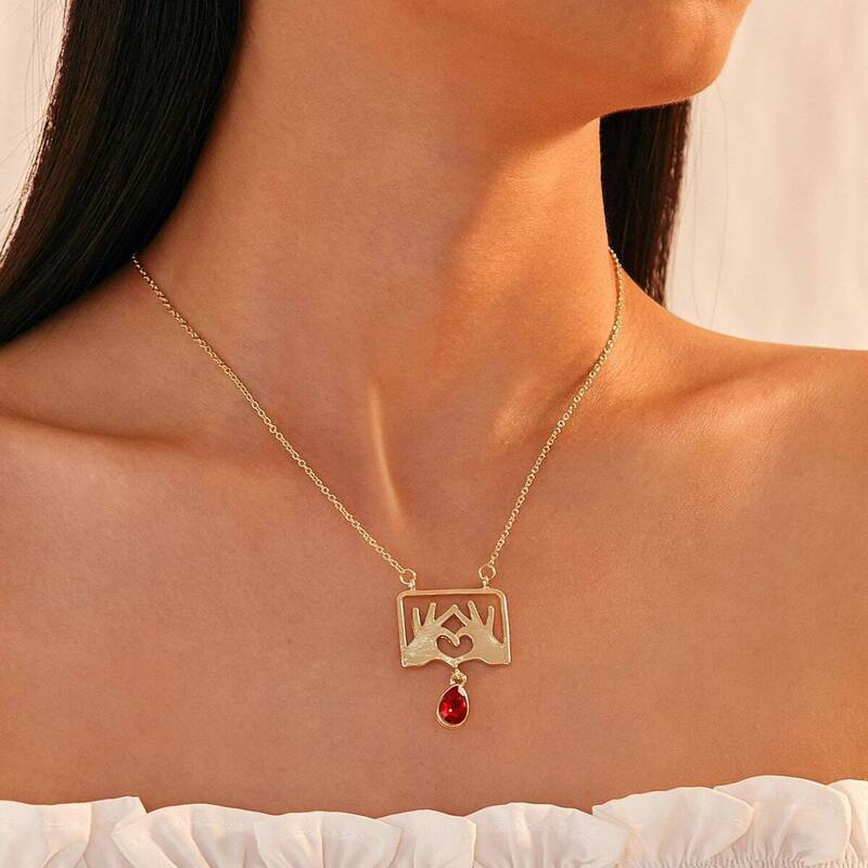 

Gesture & Gemstone Pendant Chain Necklace 1pc, Multicolor