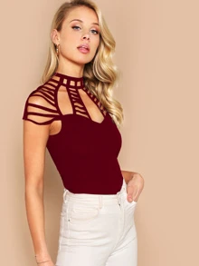 SHEIN BAE 梯狀鏤空肩部合適合身上衣 - 酒紅色 - 查看 3
