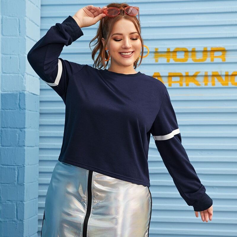 

Plus Contrast Panel Sweatshirt, Navy