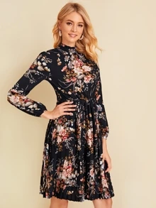 SHEIN Mock Neck Botanical Print Pleated Dress - Navy Blue - View 4