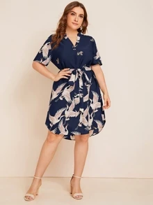 SHEIN Unity 大碼西裝領自腰帶弧形下擺連衣裙 - 藏蓝色 - 查看 1