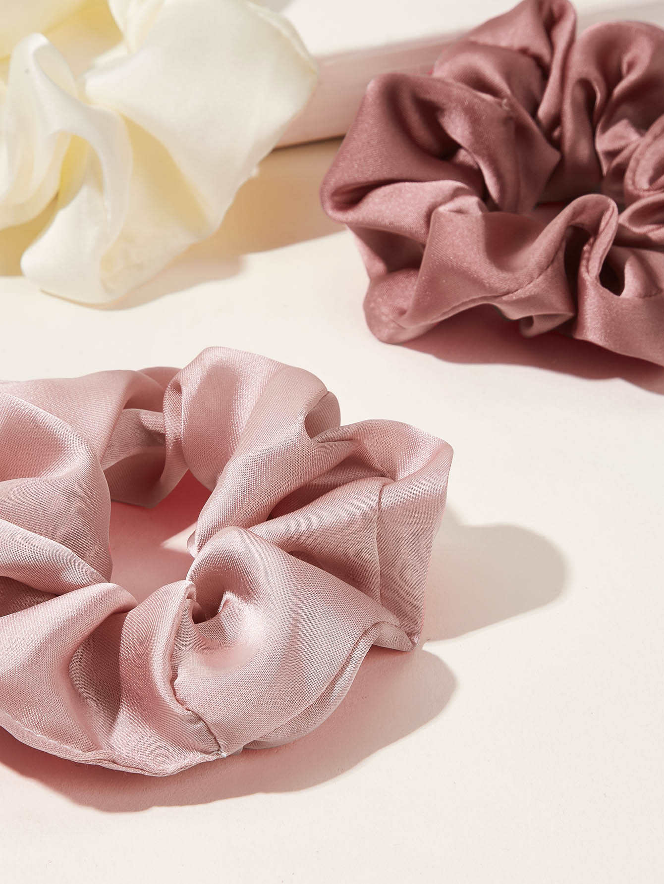 4pcs Women's Fabric Multicolor Satin Morandi Style Scrunchies For Daily Use Casual Pink Accessories Hair Ties Scrunchy Hair Ties Ponytail Head Accessories Elastic Band Beauty Home Hair Accessories Hair Rubber Bands