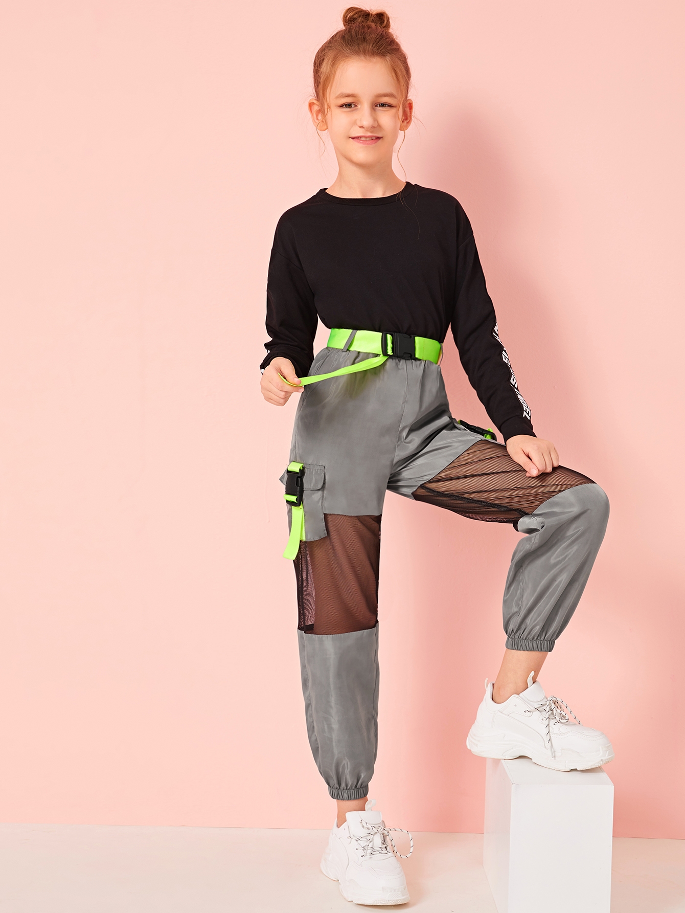 SHEIN Girls Neon Buckle Mesh Insert 