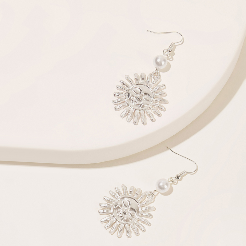 

Sun & Faux Pearl Dangle Earrings 1pair, Silver