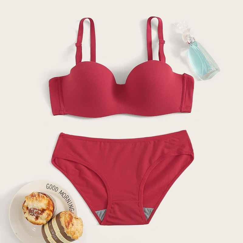 

Adjustable Strap Underwire Lingerie Set, Red bright