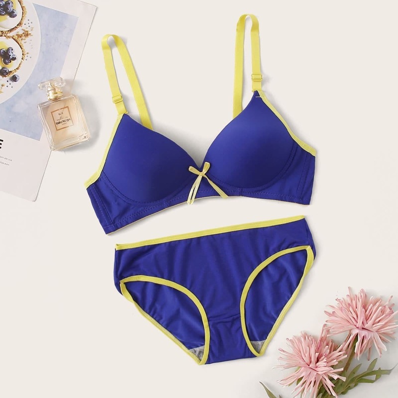 

Adjustable Strap Underwire Lingerie Set, Blue