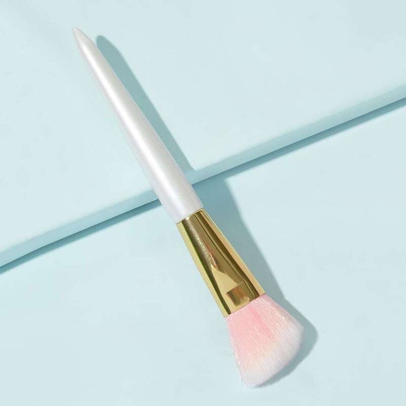 

Angled Shader Brush 1pc, White