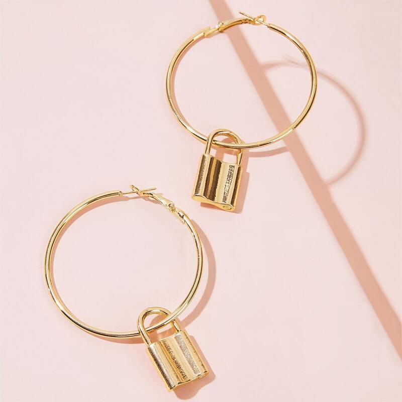 

Ring Decor Lock Drop Earrings 1pair, Gold