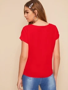 SHEIN LUNE 素色v鏤空領上衣 - 紅色 - 查看 2