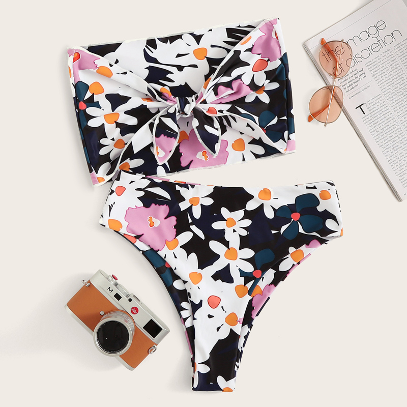 

Random Floral Knot Front Bandeau Bikini Set, Multicolor