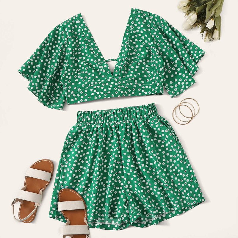 

Ditsy Floral Butterfly Sleeve Top & Shorts, Green