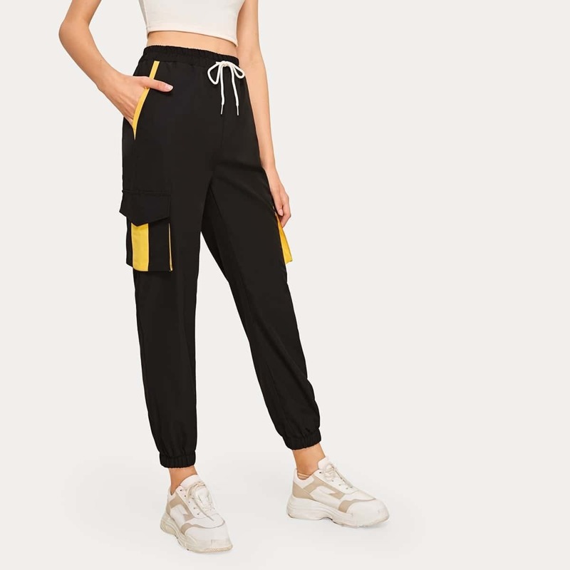 

Side Flap Pocket Drawstring Waist Cargo Pants, Black
