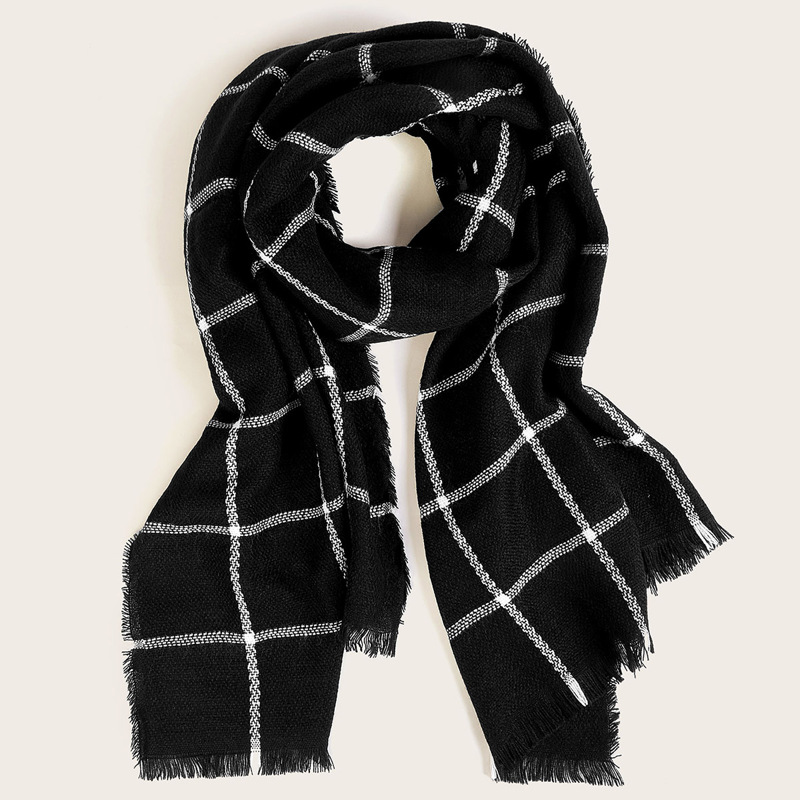 

Plaid Pattern Scarf, Black