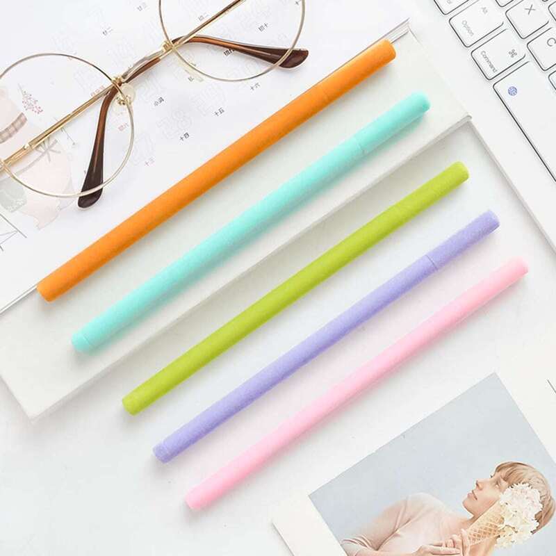 

Random Plush Case Gel Pen 1pc