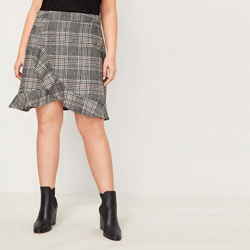 

Plus Plaid Ruffle Hem Skirt, Grey