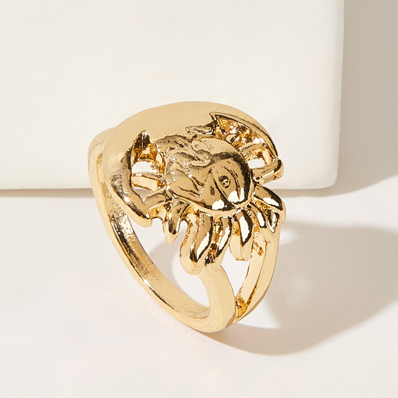 

Sun & Moon Hollow Out Ring, Gold