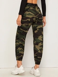 Mulvari Pantalones cargo con bolsillos oblicuos con cinturón con hebilla de camuflaje - Multicolor - Ver 2