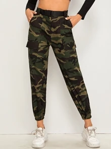 Mulvari Pantalones cargo con bolsillos oblicuos con cinturón con hebilla de camuflaje - Multicolor - Ver 1