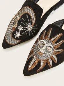 Point Toe Embroidered Flat Mules, Women's Black Half-Toe Flat Sandals with Embroidery Design, Suitable for All Kinds of Occasions.