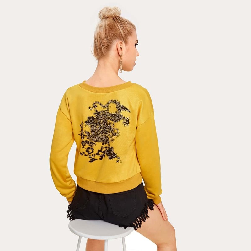 

Dragon Pattern Drop Shoulder Sweatshirt, Yellow
