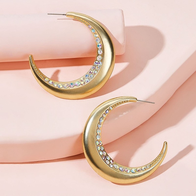 

Rhinestone Engraved Moon Shaped Earrings 1pair, Gold