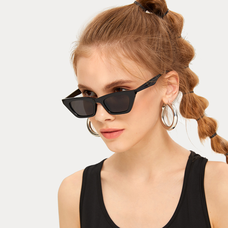 

Cat Eye Flat Lens Sunglasses
