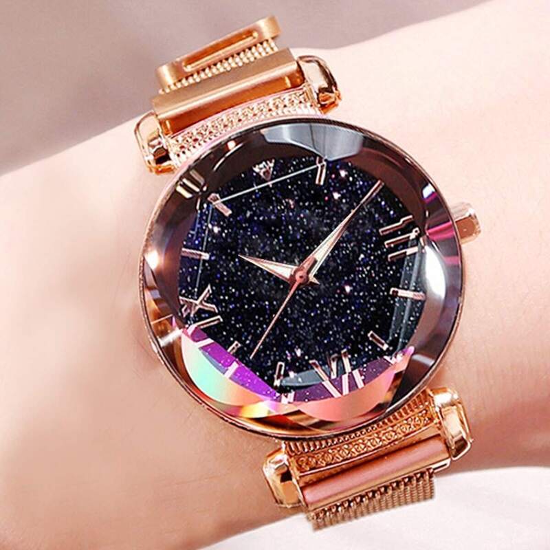 

Rhinestone Decor Round Quartz Watch
