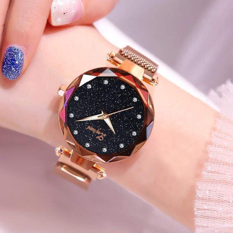 

Round Dial Quartz Watch