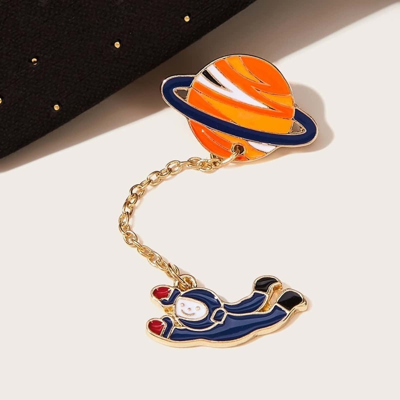 

Cartoon Astronaut Pendant Planet Chain Brooch, Multicolor