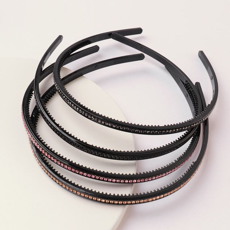 

Rhinestone Engraved Headband 4pcs, Black