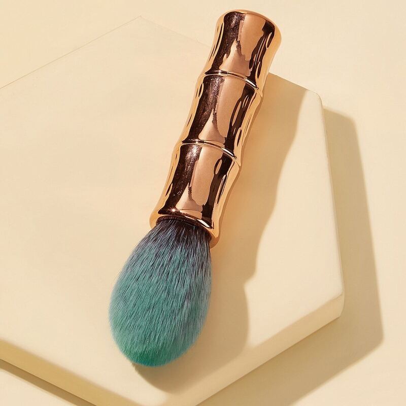 

Fire Shaped Powder Brush, Gold