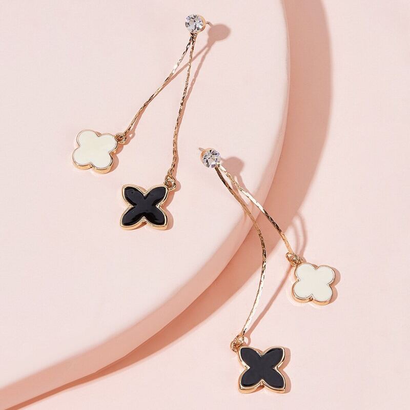 

Clover Drop Earrings 1pair, Multicolor