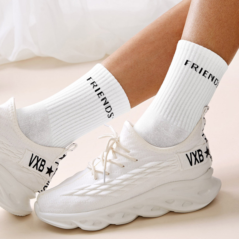 

Letter Pattern Socks 1pair, White