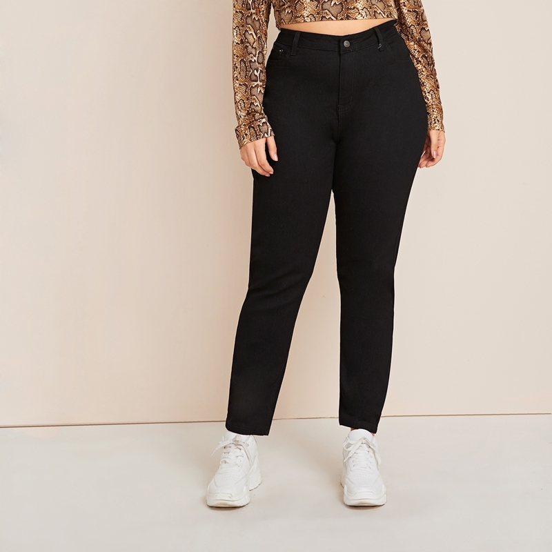 

Plus Button Fly Straight Leg Jeans, Black
