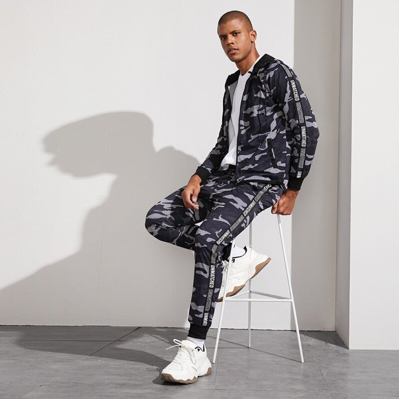 

Guys Letter Tape Zip Up Camo Tracksuit, Multicolor