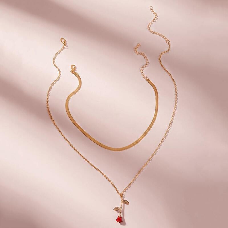 

Rose Charm Necklace 2pcs, Gold