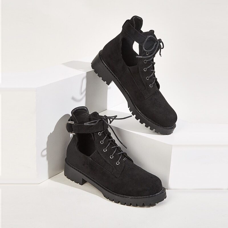 

Cut Out Detail Lug Sole Boots, Black
