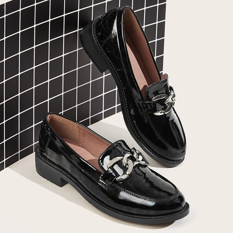 

Chain Decor Slip On Patent Flats, Black