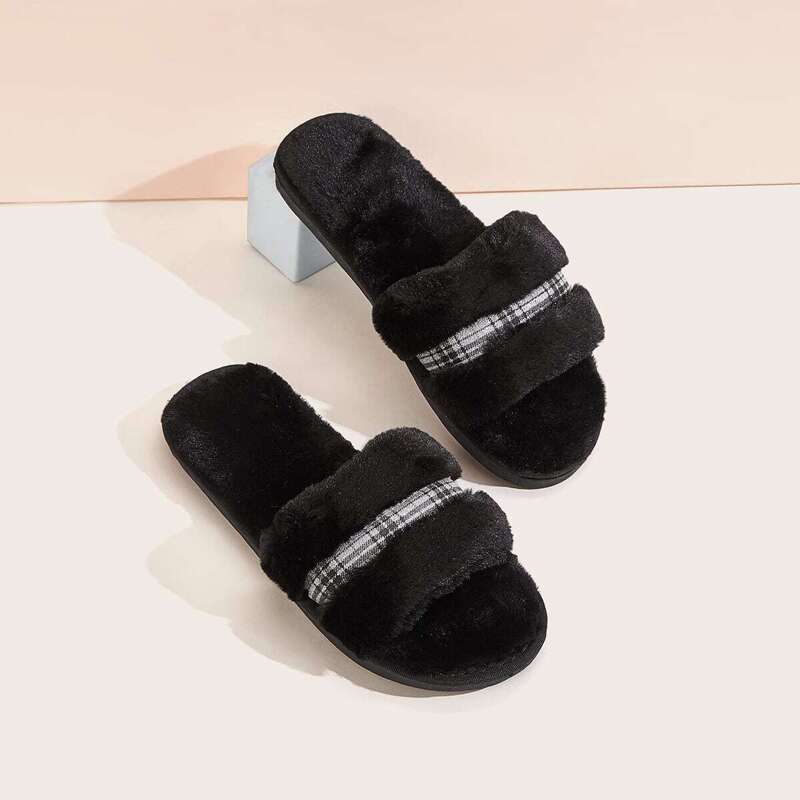 

Faux Fur Flat Slippers, Black