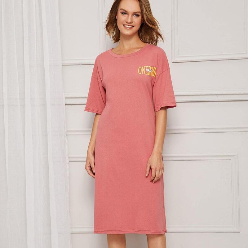 

Letter Graphic Night Dress, Pink
