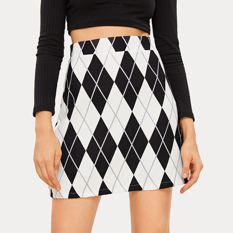 

Argyle Print High Rise Skirt, Black and white