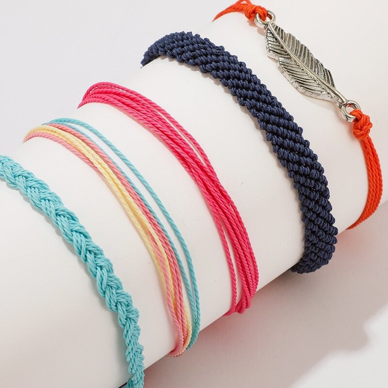 

Leaf Decor String Bracelet 5pcs, Multicolor